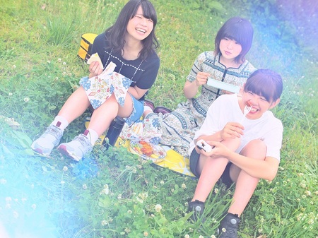 リーガルリリー、9月にShibuya WWWにてワンマンライブ『ムスタング vol